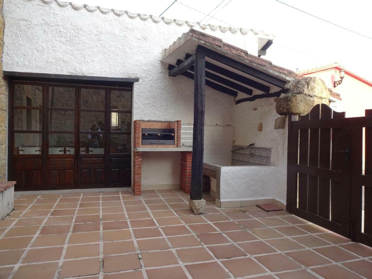 Casa De Aldea La Tienda De Villanueva Colombres Exterior foto